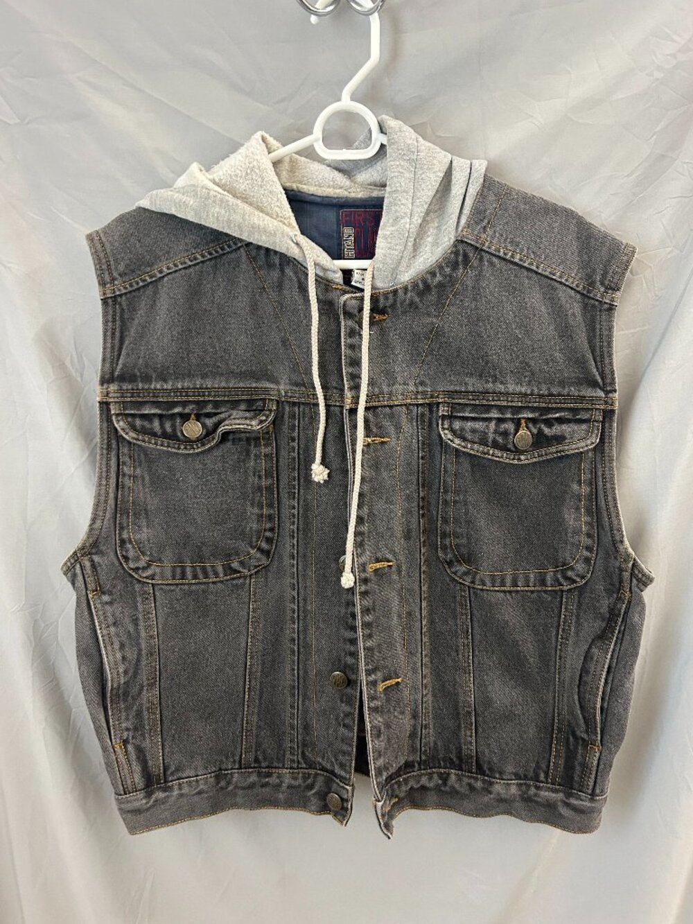 Vintage Gitano Jean Jacket Vest with hood Size Large Acid washed Black